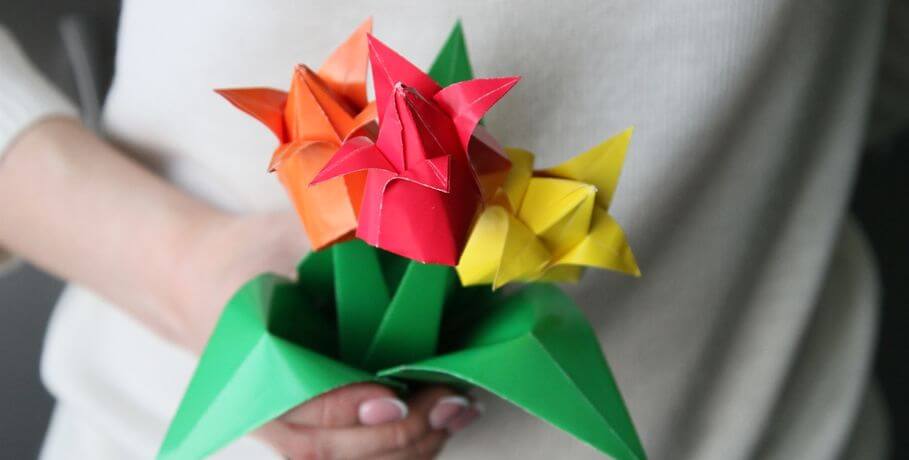 Сделать тюльпан из бумаги своими руками