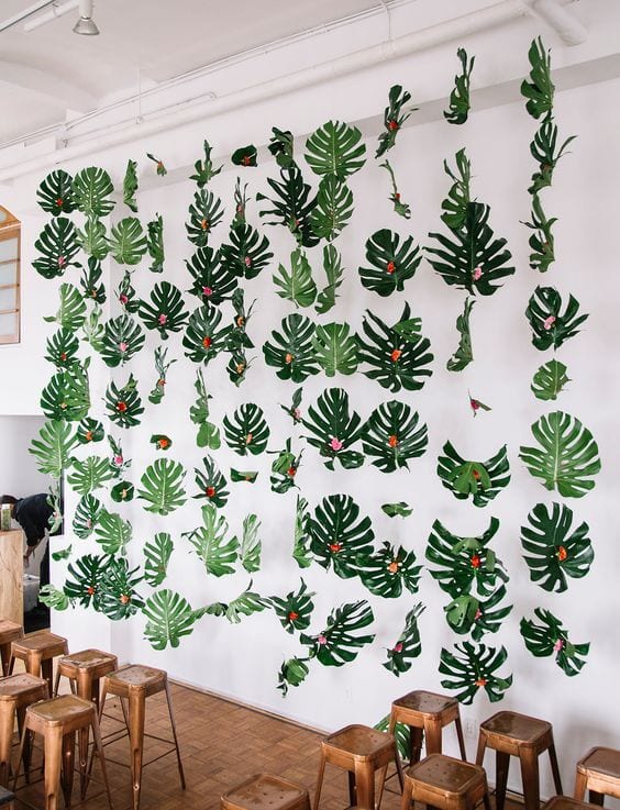 Paper garland cut elements