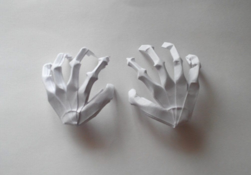 how to make a 3d hand out of paper