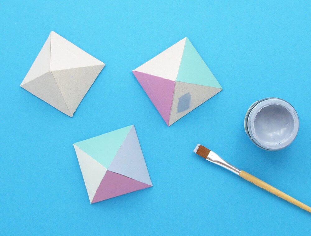 How to make a paper pyramid