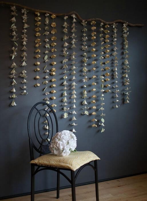 How do you make decorative tassels