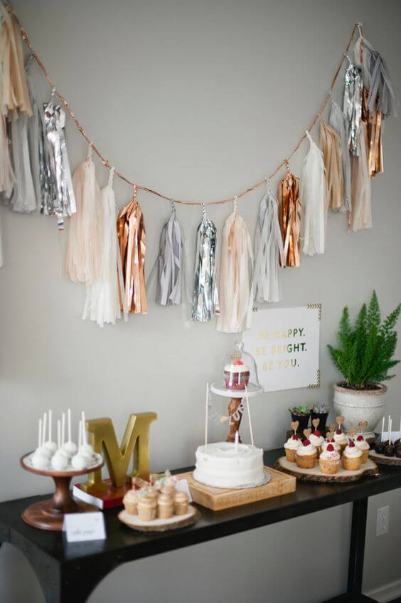 how to make a paper tassel garland
