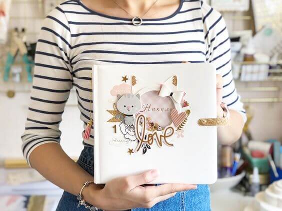 What is the best online scrapbooking site