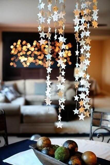 how to make a paper lei garland